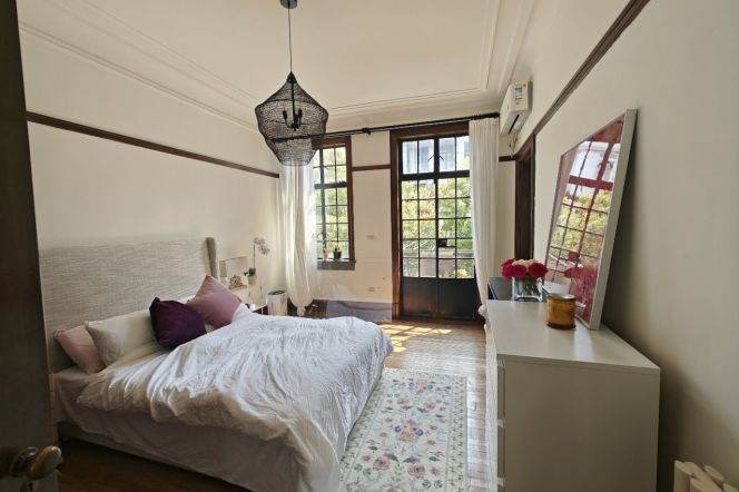 West Nanjing Rd metro/3br2bt/wall heat/oven/dishwasher