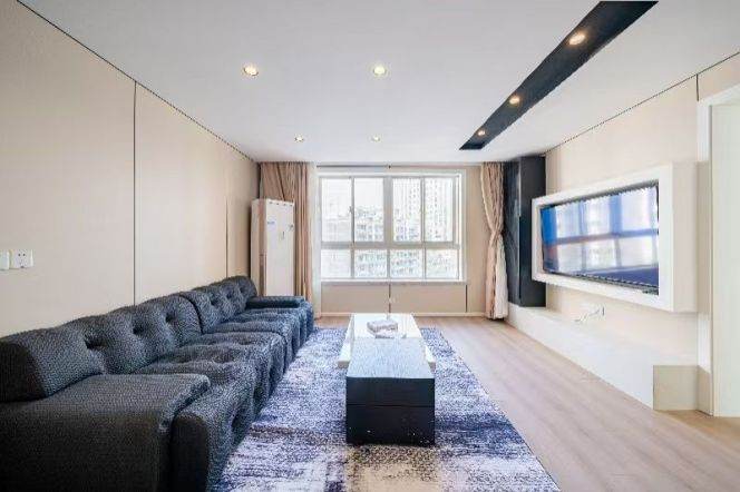 Pudong Chrysanthemum Park 2-Bedroom Apartment for Rent /Lujiazui CBD