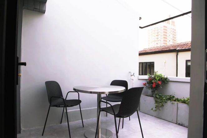 Cozy 2brs w/terrace Changshu rd MTR