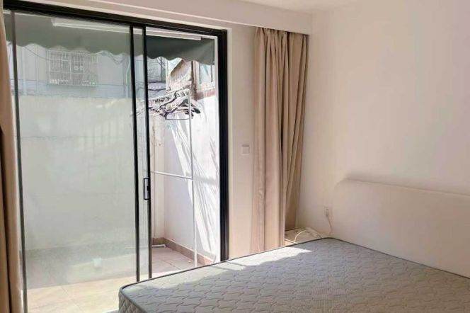 Private Yard 1Bed Good Value@Yishan Road