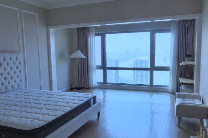 Modern 4brs with floor heating and river view in Lujiazui