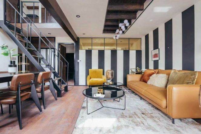 Good lighting 2brs&2baths with balcony near Middle huaihai Road