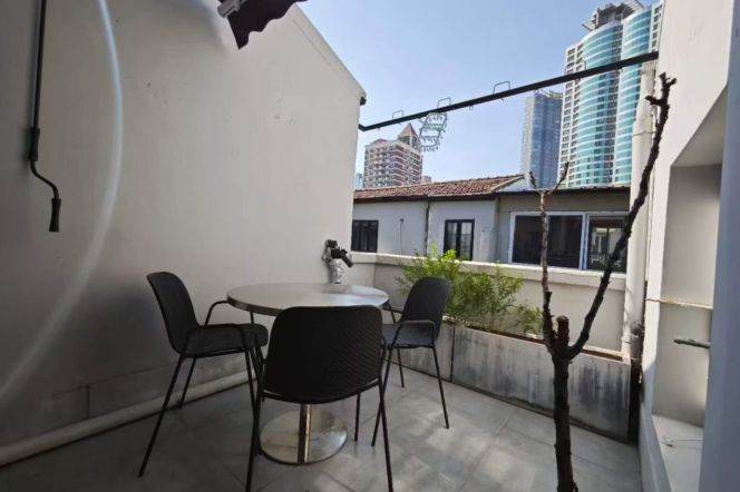 Nice 2Br w. Terrace Changshu Rd Station