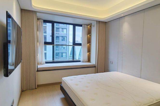 Modern 3 br with floor heating in nice compound in QianTan ,near L 6/8/11