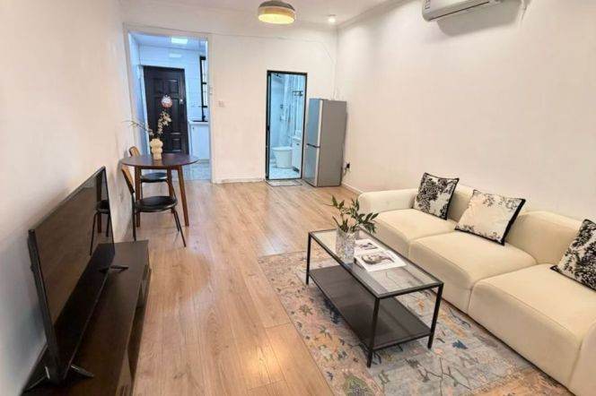 Spacious Cozy 1Br/2Lr/1Bt Close to L2/3/4 Zhongshan Park Station 