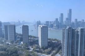 Modern 4brs with floor heating and river view in Lujiazui