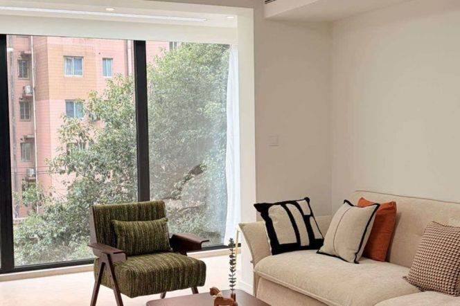 Lujiabang Rd metro/2br1bt/central AC/floor heat/oven/dishwasher