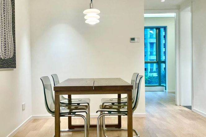 Changping Rd metro/3br2bt/central AC/floor heat/free club/tennis court/pool