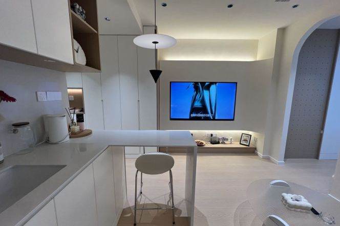 tongji garden-1bed - good location- elevator @ line 7 changping road 