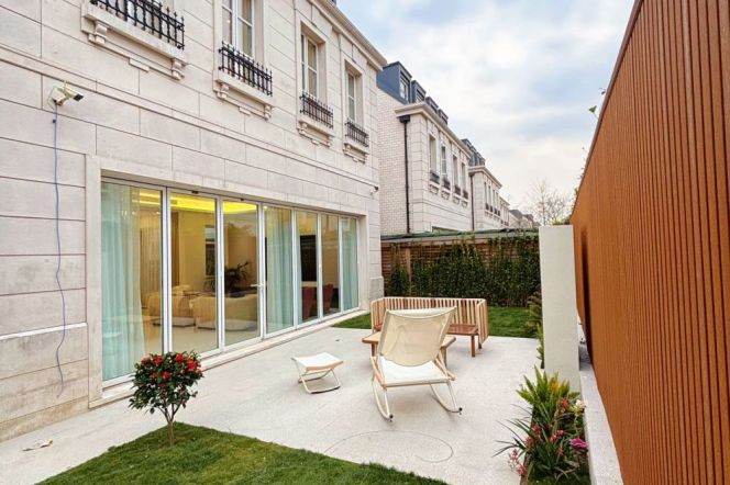 6br, Villa, floor heating, Big garden, three-story,modern, 54k