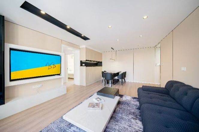 Pudong Chrysanthemum Park 2-Bedroom Apartment for Rent /Lujiazui CBD