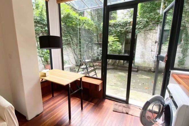 Cozy 1+1 Apt w. big Yard Jingan Temple