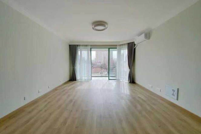 Anfu rd/Central Residences  3br150sqm