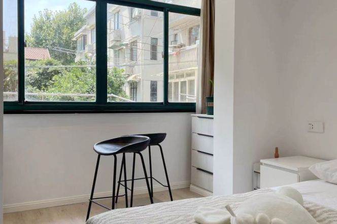 Cozy&Bright&Modern 1Bdr 1Bath Apt+L10/11 Jiaotong Uni.+Nice Compound+Wu Kang Rd