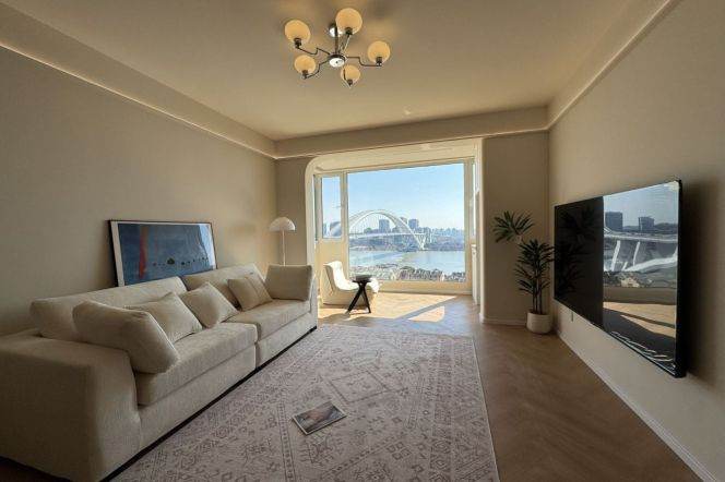 Luban Rd metro/2br1bt/central AC/floor heat/oven/Huangpu River view