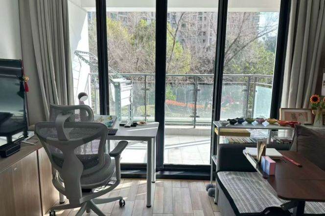 Nice balcony 1Br/1Lr/1Bt apt nr Zhongtan rd,M3/4