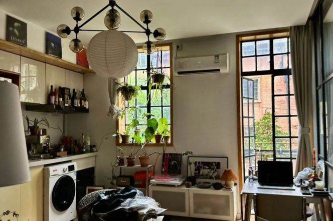 Nice balcony 1Br/1Lr/1Bt apt nr Jiangsu rd,M2/7/11/14