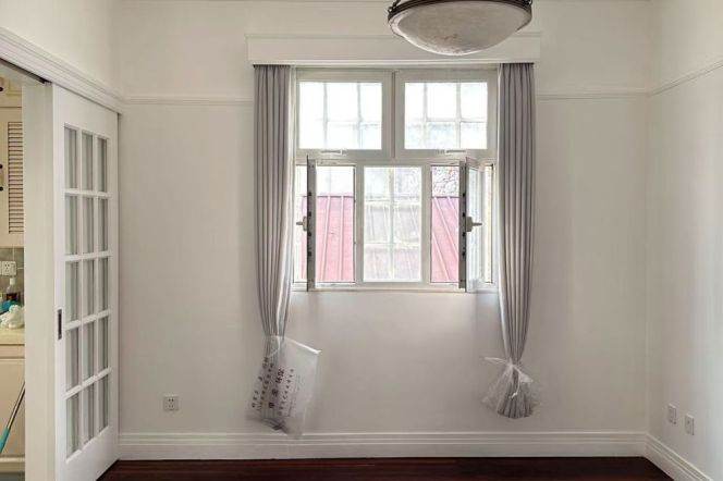High ceiling 2Brs/1Lr/1Bt apt nr South shanxi rd,M1/10/12