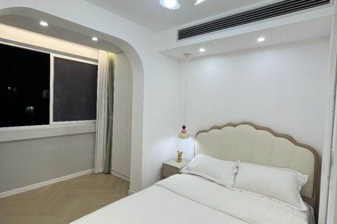 jiaotong university station one bedroom