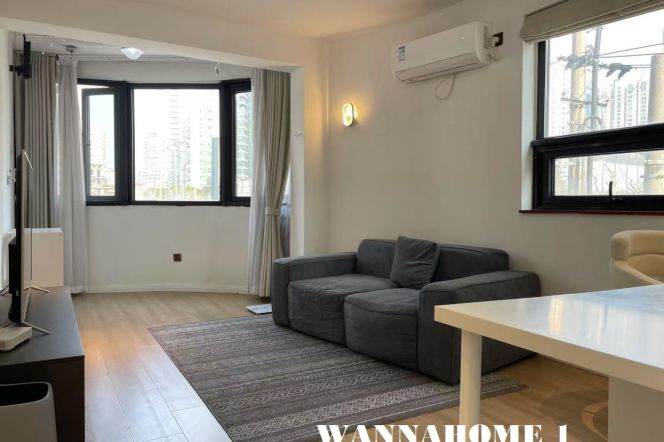 Modern&Spacious&Really Bright 1Bdr 1Bath Apt+Large Closet+L7 Chang Ping Rd+2F Walk Up