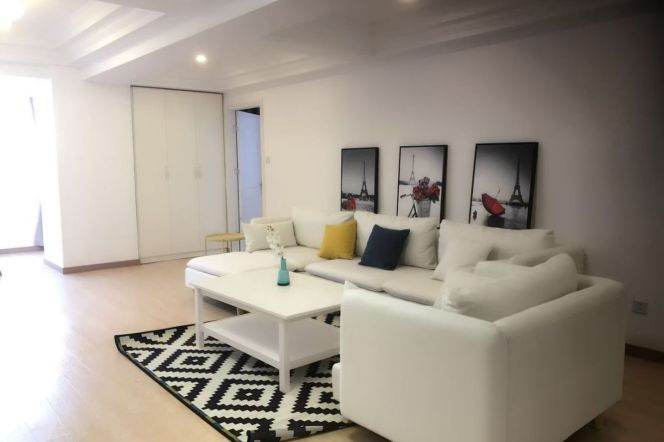 Spacious 3Brs/1Lr/1Bt apt nr Changping rd,M7