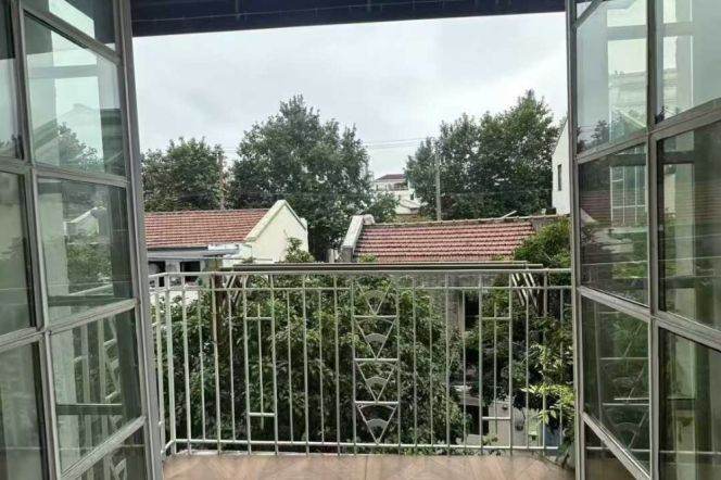 South Shanxi Rd Station 2Br with Balcony Line1/10/12