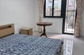 Bright 3Br+Yard @ L7/9 