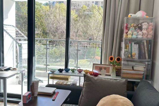 Nice balcony 1Br/1Lr/1Bt apt nr Zhongtan rd,M3/4