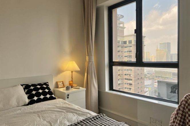 Bright room near Hanzhong rd, close to ECNU, long/short lease