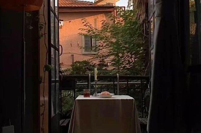 Nice balcony 1Br/1Lr/1Bt apt nr Jiangsu rd,M2/7/11/14