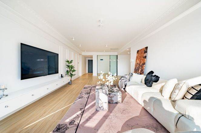 Designer 3BR High-Floor Residence | 145sqm with Floor Heating & Panoramic Views | Jing'an District