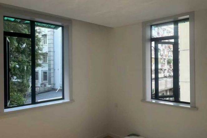 modern bright 1br Nr xujiahui M1/9/11