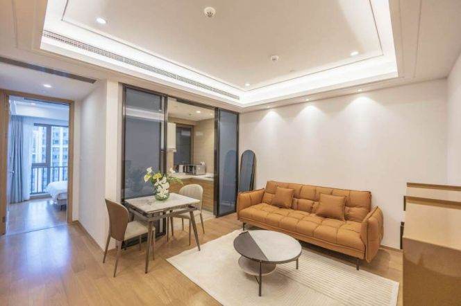 1+1BR with once a week house keeping near ECNU