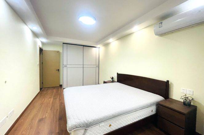 Spacious 1Br/1Lr/1Bt apt nr Wuding rd,M14