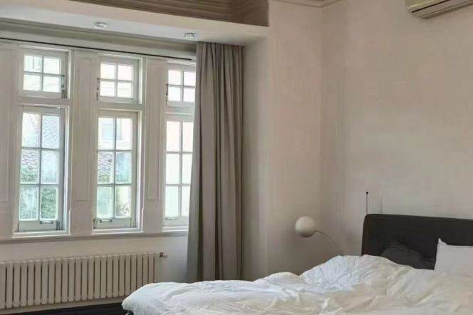 Nice terrace 2Brs/1Lr/1Bt apt nr Changshu rd,M1/7