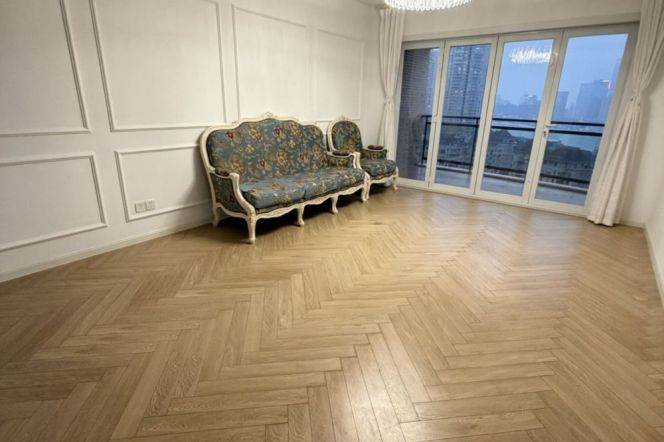 modern big 2brs floor heating open balcony nice view beside Huang pu river near IFC 