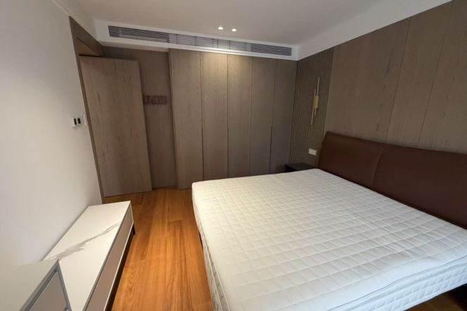 4 brs near L10 yili rd station+floor heating
