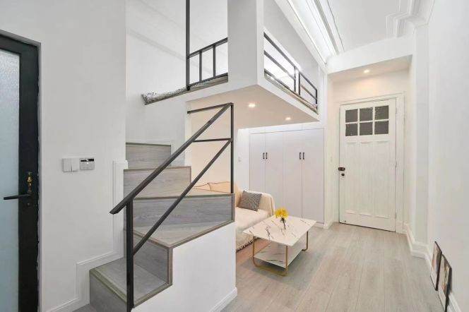 Designer Duplex Loft | Jiaozhou Road | South & East Facing High-End Renovation | Prime Jing'an