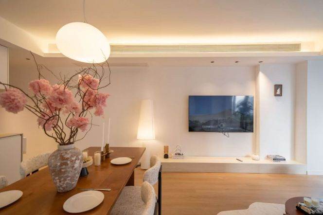Gentle creamy wabi-sabi style apartment near Hongqiao Line10 13k