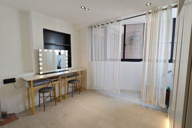 Brightly 3brs1bath in wuding rd jiangsu rd area with floor heating