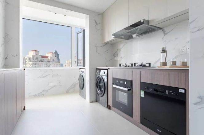 modern 3brs floor heating modern furniture nice view open balcony in Lujiazui Huang pu river