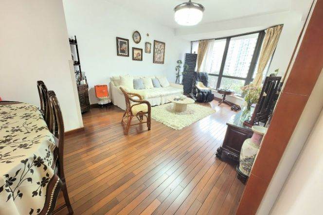3 Brs, 2 Baths with River View, 140 sqm, Balcony @ Zhenping metro L7