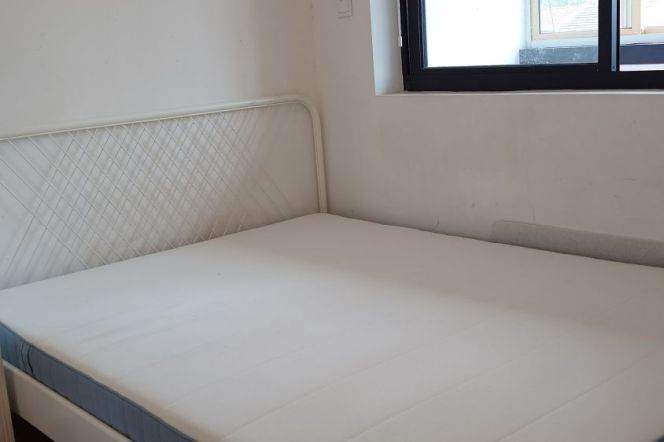 Redecorated 1Br with Balcony @Iapm