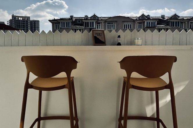 Garden Compound/Gubei Area/Stairs/Open Balcony/Large Storages/Cozy2br