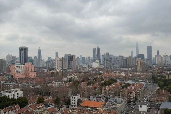 High rise 2brs near South Shaanxi Road