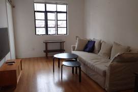 Redecorated 1Br with Balcony @Iapm