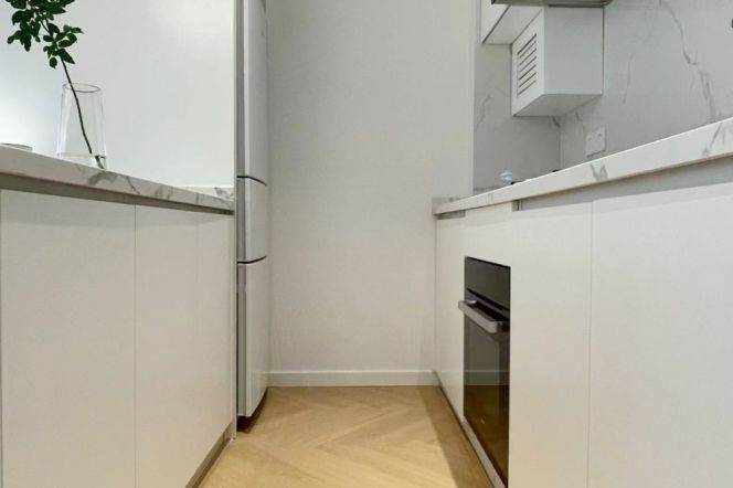 Modern&Spacious&Bright 1Bdr 1Bath Apt+Large Terrace+L7 Chang Ping Rd+Bathtub