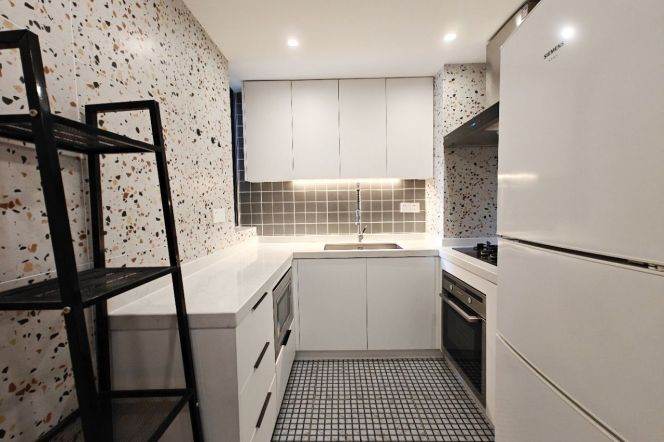 Wuding Road - modern 1bed - elevator- bright & cosy @ Jing’an temple 