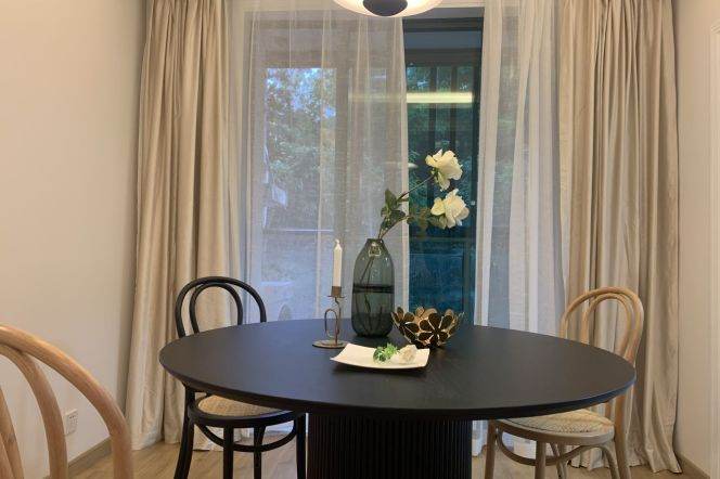 Morden&Bright 3Bdrs 2Baths/Floor heating @Longxi Rd &Line 10