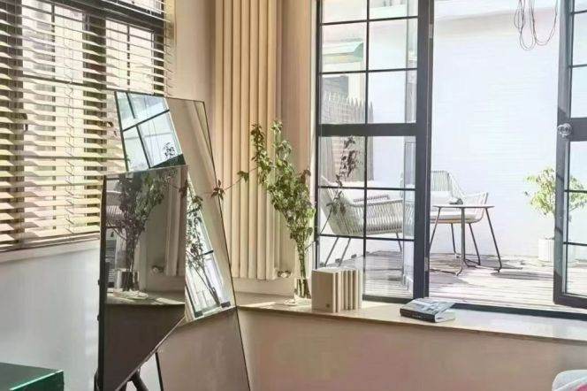 Garden house@2brs with terrace on Middle huaihai Road